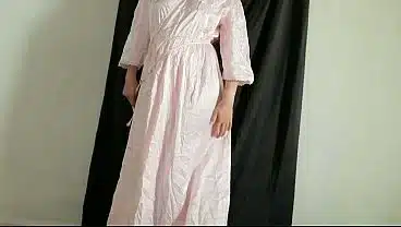 BOKEP INDO NGINTIP CEWEK BALI SEXY GANTI GAK PAKAI CELANA DALAM BAJU BODYNYA MANTAP BANGET