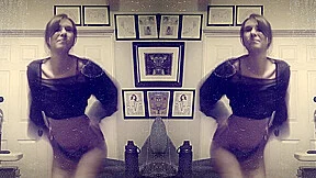 Camgirl Charlamagn Dances Seductively To Walking On Air