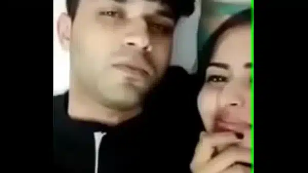 Desi hottie smooching