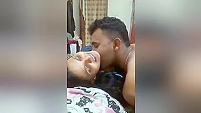 සැමියා පැමිණීමට පෙර ඉක්මන් කරන්න