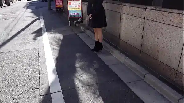 瀬奈(24) イベントコンパニオン Gカップ B90 W55 H88 パイパン 福岡から遠方はるばる会いに来てくれた巨乳美女 大人しめで可愛いキャラなのに、デンマと騎乗位が大好き、自ら腰を振りまくる。 https://bit.ly/3hQJFMx