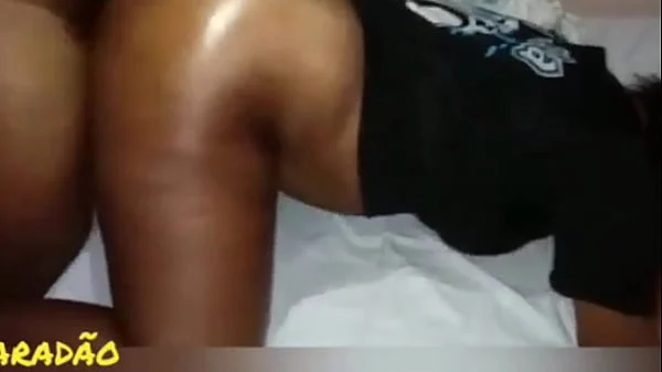 Gemendo e indo porra
