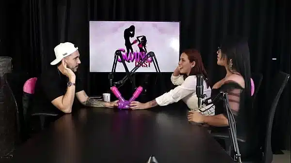 Gostosa safada fica pelada mostrando a buceta deliciosa após o jogo da punheta – Bia Ruyva & Jack Por (SHEER/RED)