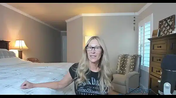 Hot Wife Checks out this uncut cock  jessryan.manyvids.com