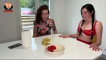 J’avoue à ma meilleure copine que j’ai une envie de lui bouffer la chatte car j’aime les femmes…