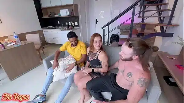 Minha vizinha adora uma pica branca mas ama um pica PRETA