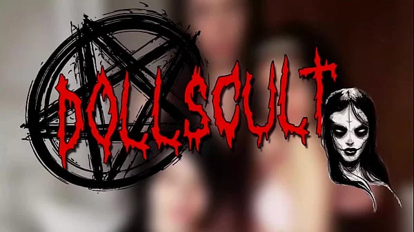 Sissi shaves her tiny pussy under the shower – DOLLSCULT