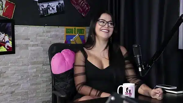 Teve umas situações desagradáveis, as questões do cuckold, como conhecem os homens para transar com sua mulher e o viagra… – Bia Ruyva & Jack Por (SHEER/RED)