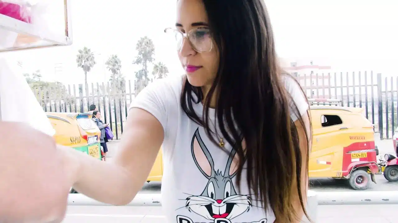 Venezuelan super busty babe sells breakfast and gives you a complimentary morning treat
