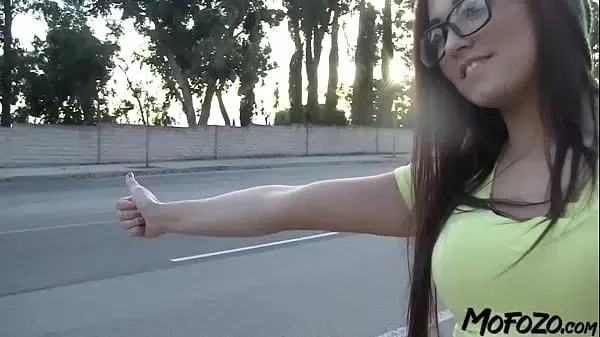 MOFOZO.com – Real Amateur Homemade Sex Video With A 19 Year Old Hitchhiker