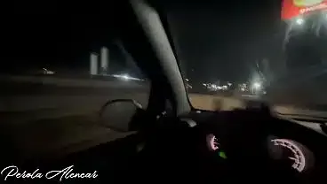 Safada conhece os melhores lugares pra fazer sex em publico com esse negão do pau grande (VIDEO CCOMPLETO NO RED)