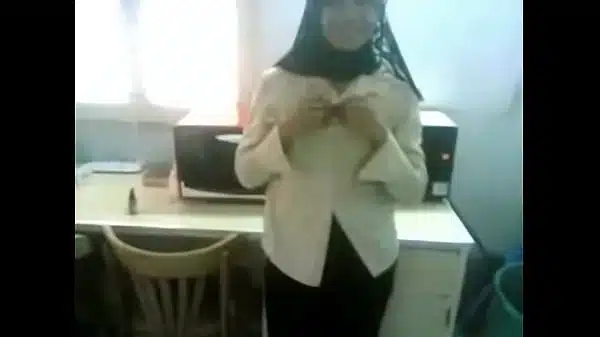 Arab hot girl