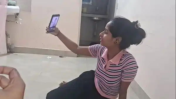 Desi Young Indian Girl Desperate For The Cock For Her Wet Pussy !