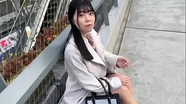 パート1【アスリート級の極細S字クビレ＆極上プリ尻な羽球ガールの生本番撮影】「今からエッチするから見ててね◆」彼氏に言われるがままカップルエロチャンネルで車内露出から中出しセックスまで大公開！カメラに向かって騎乗位&バックで挿入→膣内発射で撮れ高サイコー！バド部のユニフォームに着替えて着衣エッチで2回戦！ち●ぽを期待するぷっくりおま●こめがけて生ハメスマッシュ→顔射でオールアップチャンネル登録よろしくお願いします