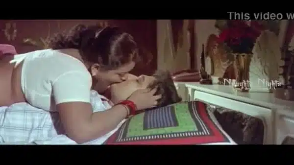 Indian Aunty Want Something From Young Boy – XVIDEOS.COM