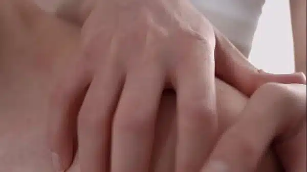 Mia Lo – The best gift for a great massage is a guy’s huge dick