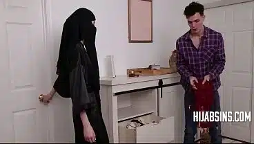 Middle Eastern Hijab Eats American Step Sons Donut And Throats His Hotdog – Violet Voss, Josh Rivers