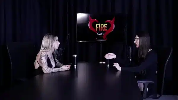 Nunca deu liberdade para a família, a mãe não gosta de sexo, a diferença do garganta profunda – Melina Khalifa (WATCH ON: SHEER/RED)