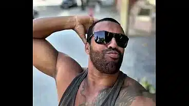 POSSO COMER SE CU E GRAVA PARA O XVIDEOS ;? R: SIM SÓ NÃO MOSTRA MEU ROSTO POR QUE EU SOU CASADA.