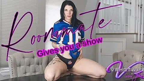 Roommate Jess Perks You Up – Jess B716