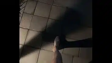 Shemale Ting Xuan masturbates in the outdoor toilet.