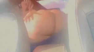 25 DAYS OF THICK-MAS DAY 9 : BBW BACKSEAT BOOTY