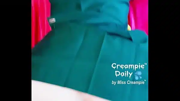 คลิปใหม่ เย็ดสดน้องหมวยนักเรียนดีเด่นคาชุดเนตรนารีหลังเลิกเรียนตอนพ่อแม่ไม่อยู่บ้าน น้ำเงี่ยนหีเยิ้มอาบควยแล้วแตกใน