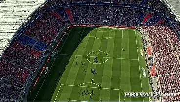 Emily Pink inaugurates the World Cup with a gangang
