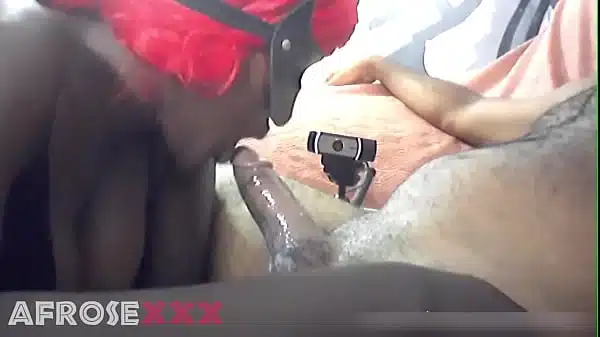Ebony pipe addict a sucé ma bite bien et bâclée pendant près heures – Partie 3