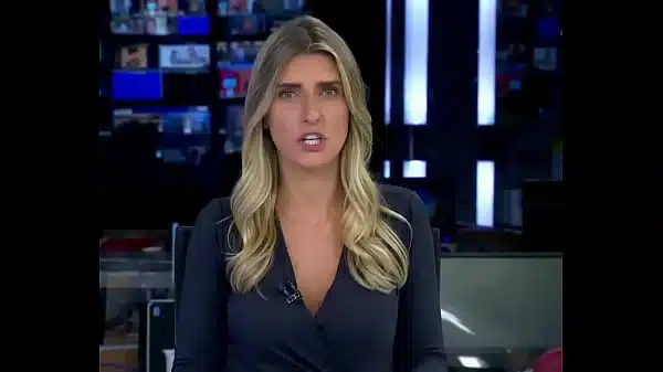 Joana Treptow – mostrou sem querer seus lindos seios AO VIVO!!! – safada – puta – vagabunda – sexy – tarada – oral – anal – sexo – cachorra – loira – morena – programa – tesuda – peitao – rabao – delicia – brasileira – piranha – mulata – nega