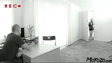 MOFOZO.com – Dangerous Spy Camera Footage of an Adult Film Star Performing Oral Sex on a Large Penis.