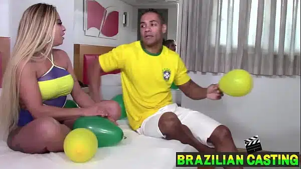 NA HORA DO JOGO E BOM TRANSAR GOSTOSO E GOZAR VAI BRASIL SER HEXACAMPEAO.