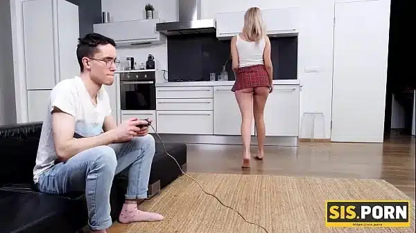 .PORN. Gentleman always has strength to score the sweet step ter