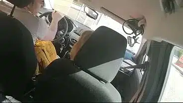 REAL VIDEO we go to Burger King, she gives me a blowjob while driving and we end up fucking in the car
