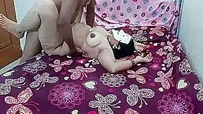 Try To Ass Fucking Desi Anuty In Super Poondai